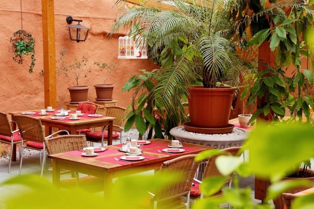 אוברלינגן Hotel Zum Roemer מראה חיצוני תמונה